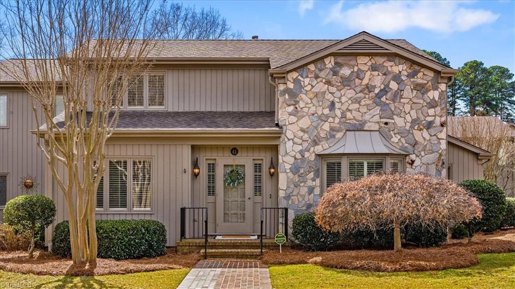 Greensboro, North Carolina 27403, United States, 3 Bedrooms Bedrooms, ,3 BathroomsBathrooms,Residential,Pending,82044 Greensboro, North Carolina 27403, United States, 3 Bedrooms Bedrooms, ,3 BathroomsBathrooms,Residential,Pending,82044