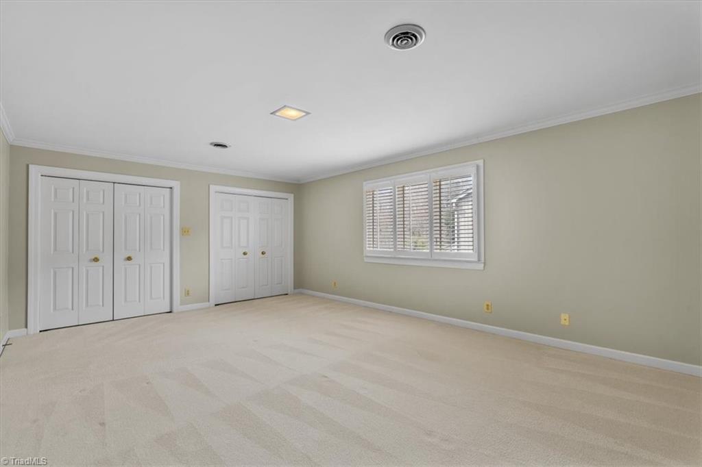 Greensboro, North Carolina 27403, United States, 3 Bedrooms Bedrooms, ,3 BathroomsBathrooms,Residential,Pending,82044