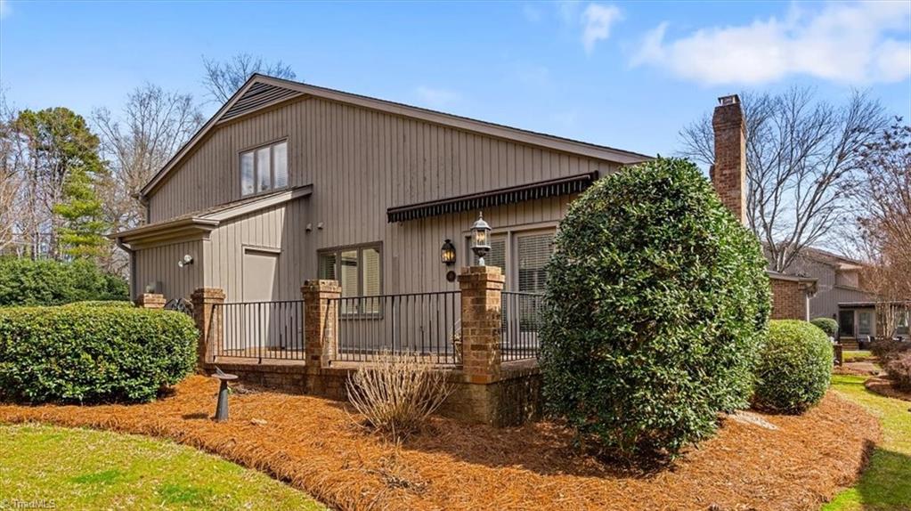 Greensboro, North Carolina 27403, United States, 3 Bedrooms Bedrooms, ,3 BathroomsBathrooms,Residential,Pending,82044