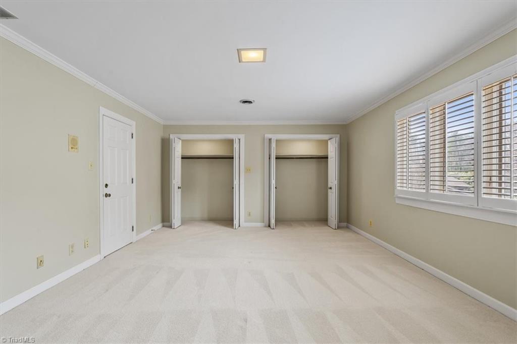 Greensboro, North Carolina 27403, United States, 3 Bedrooms Bedrooms, ,3 BathroomsBathrooms,Residential,Pending,82044