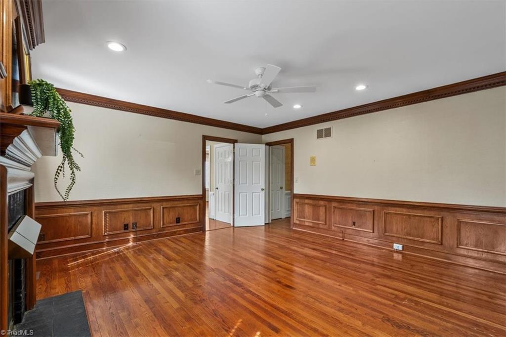 Greensboro, North Carolina 27403, United States, 3 Bedrooms Bedrooms, ,3 BathroomsBathrooms,Residential,Pending,82044