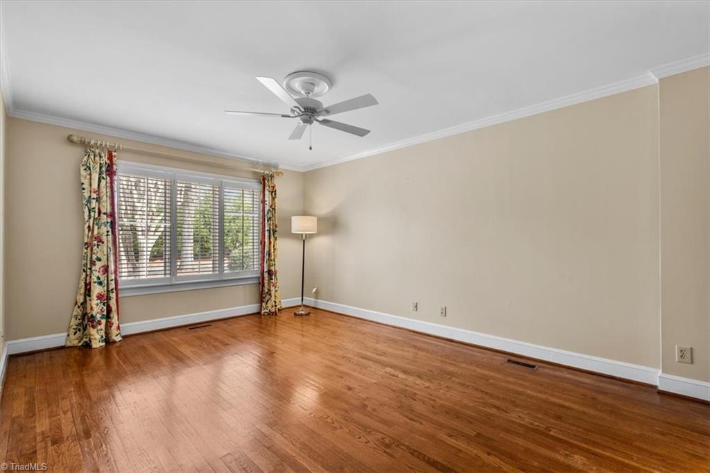 Greensboro, North Carolina 27403, United States, 3 Bedrooms Bedrooms, ,3 BathroomsBathrooms,Residential,Pending,82044