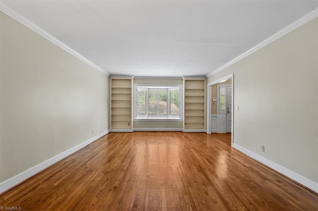 Greensboro, North Carolina 27403, United States, 3 Bedrooms Bedrooms, ,3 BathroomsBathrooms,Residential,Pending,82044