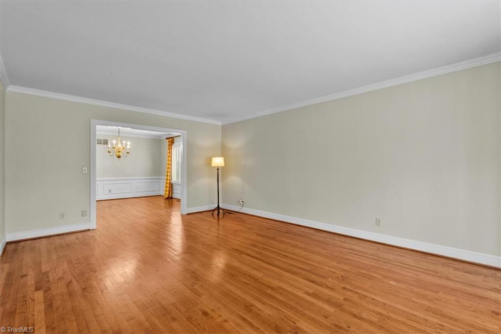 Greensboro, North Carolina 27403, United States, 3 Bedrooms Bedrooms, ,3 BathroomsBathrooms,Residential,Pending,82044