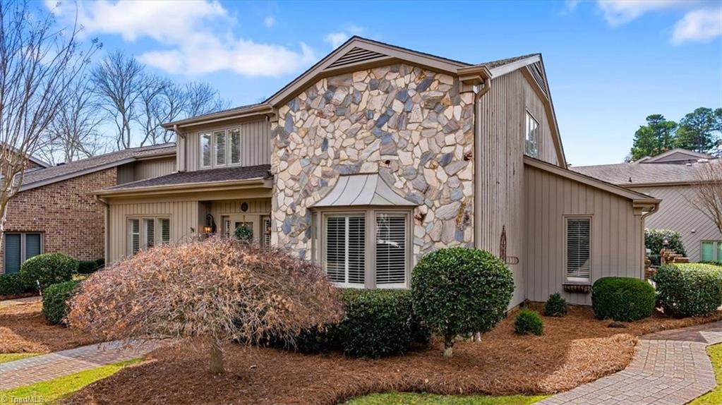 Greensboro, North Carolina 27403, United States, 3 Bedrooms Bedrooms, ,3 BathroomsBathrooms,Residential,Pending,82044