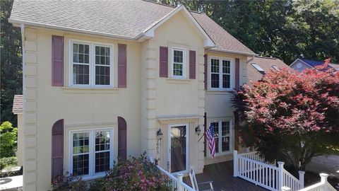Homes For Sale - 7605 Keating Drive<br/> Guilford County, Oak Ridge, NC 27310