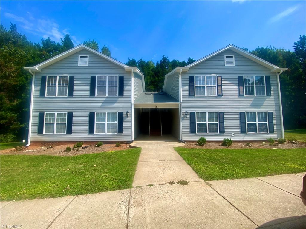 Photo of 21 Meadowood Glen Way #D, Greensboro, NC 27409 (MLS # 1236002)