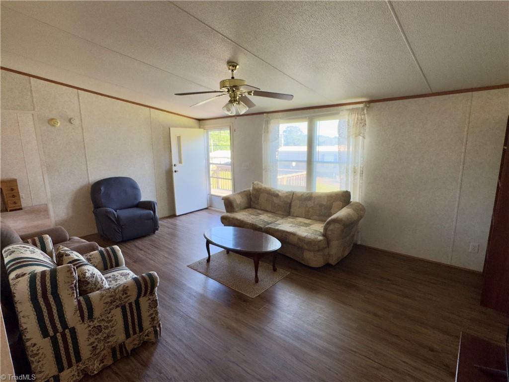 1020 Willow Creek Drive, Pinnacle, North Carolina image 7