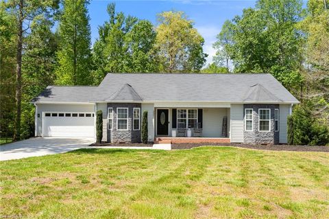 331 Twin Creeks Drive Stokesdale NC 27357