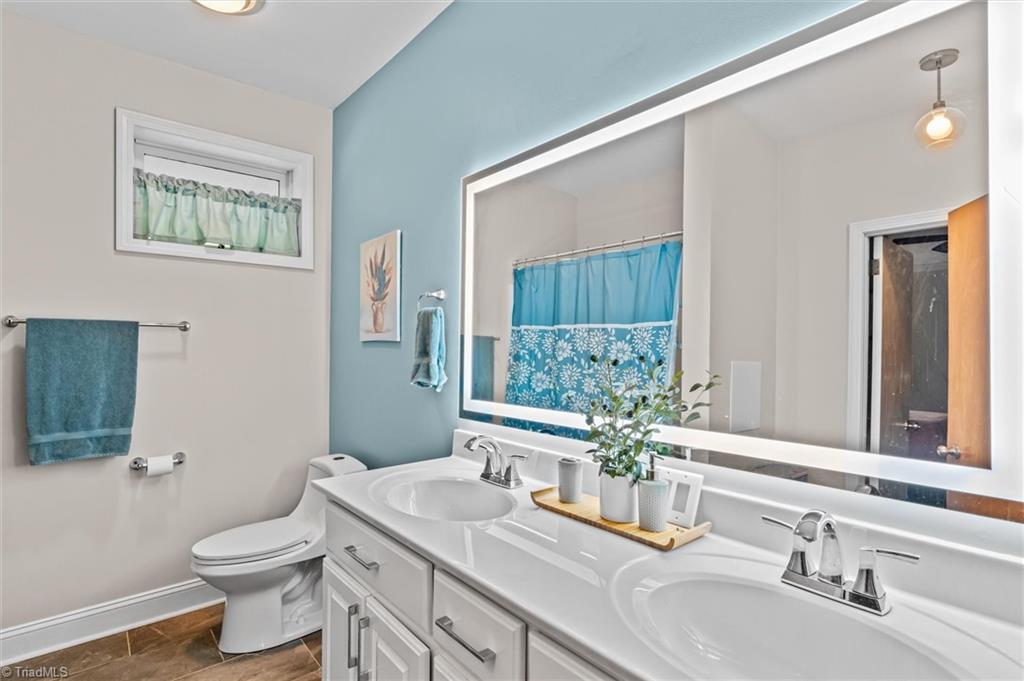 479 Lawrelyn Drive, Mount Airy, North Carolina image 19