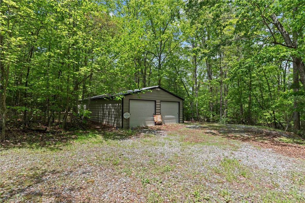 479 Lawrelyn Drive, Mount Airy, North Carolina image 35