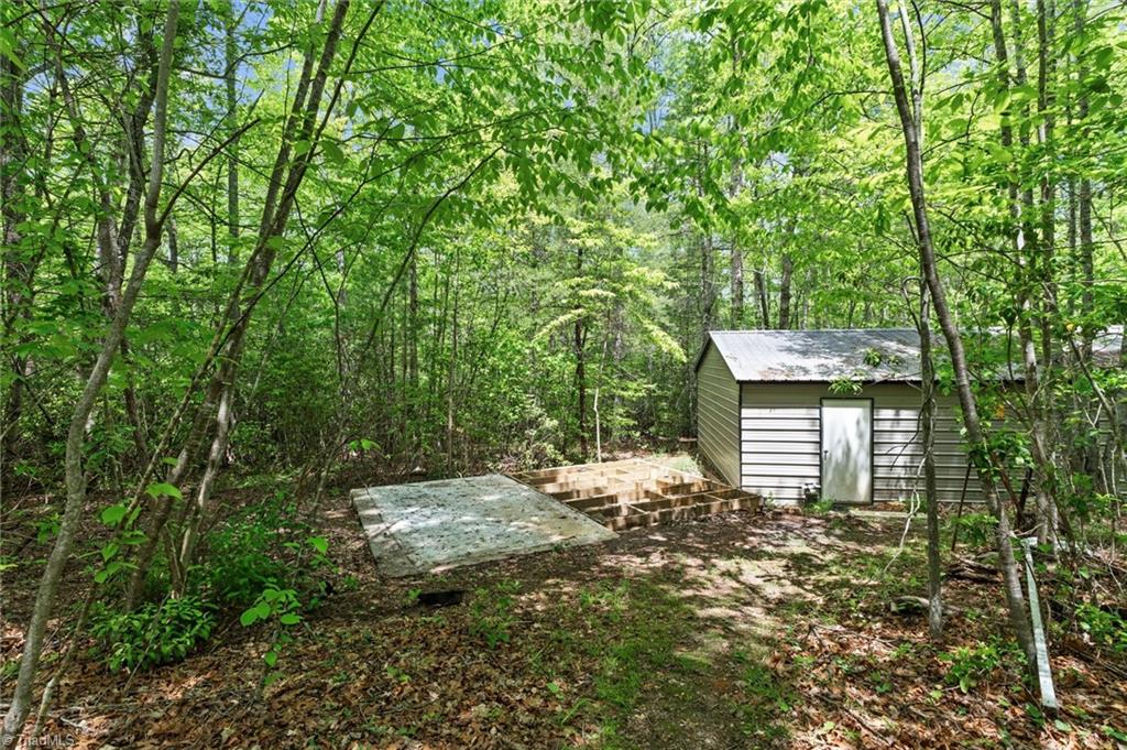 479 Lawrelyn Drive, Mount Airy, North Carolina image 34