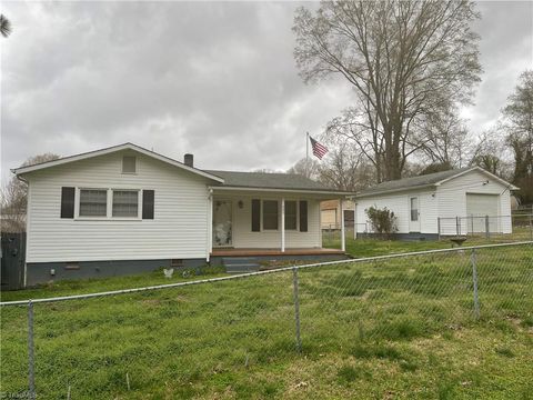 Homes For Sale - 225 Jackson Street<br/> Rockingham County, Eden, NC 27288