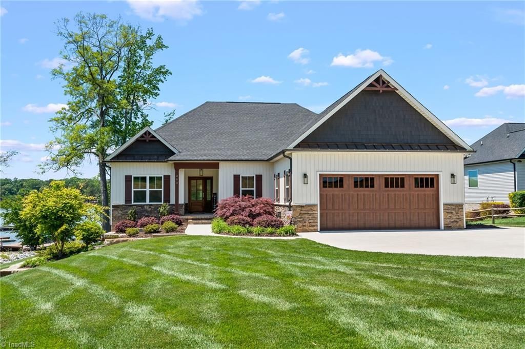 Photo of 383 Rolling Road, Lexington, NC 27292 (MLS # 1217646)
