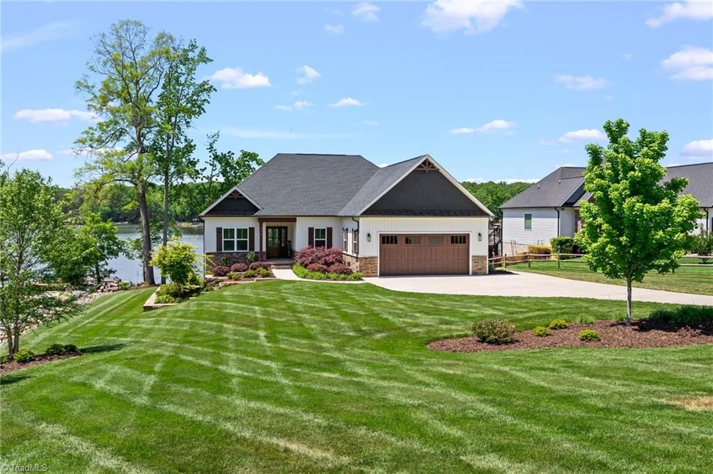 Photo of 383 Rolling Road, Lexington, NC 27292 (MLS # 1217646)