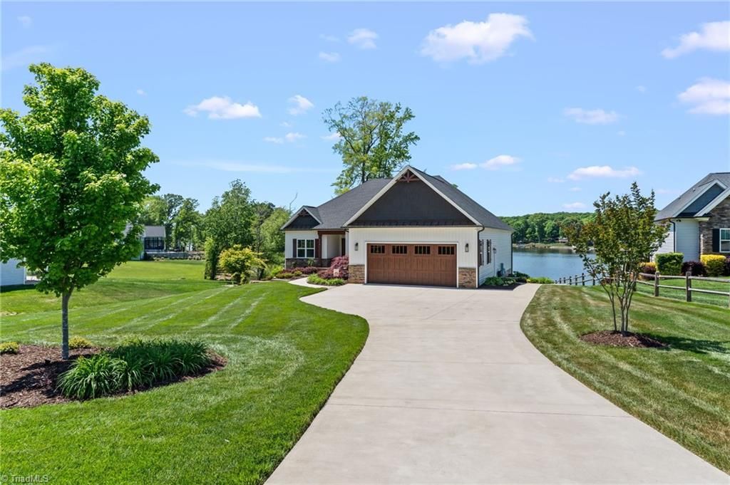 Photo of 383 Rolling Road, Lexington, NC 27292 (MLS # 1217646)
