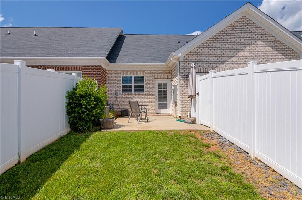 1438 Crestlawn Trail, Pfafftown, North Carolina image 27