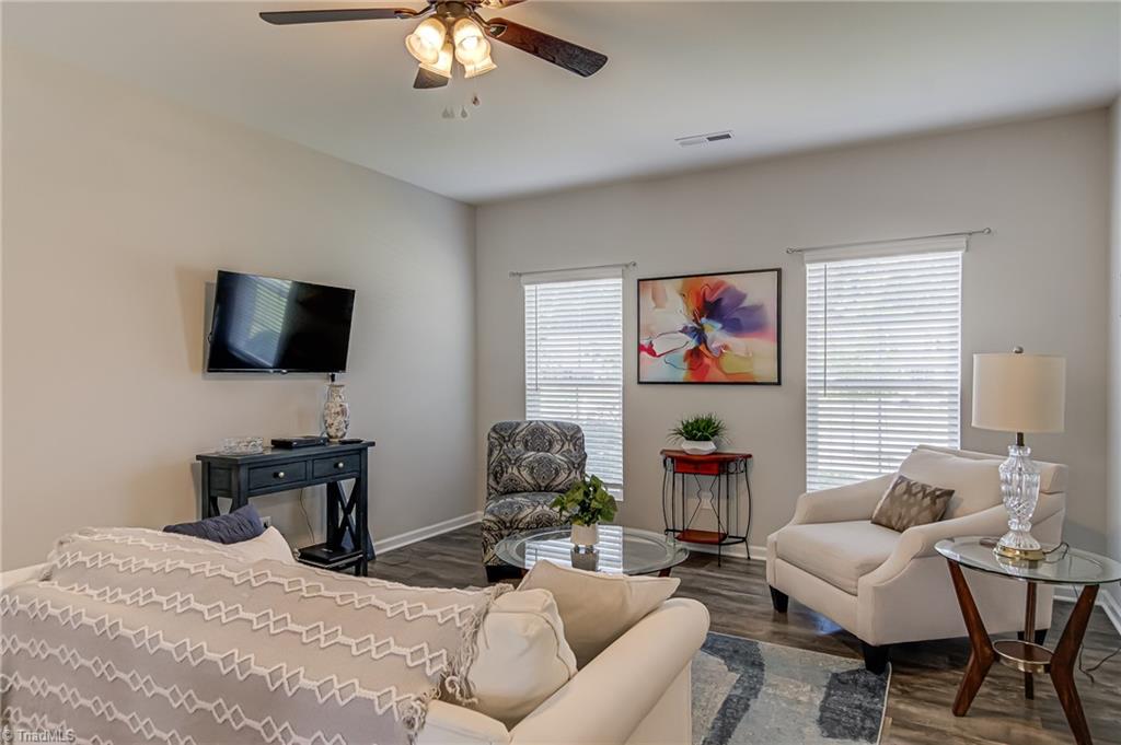 1438 Crestlawn Trail, Pfafftown, North Carolina image 3