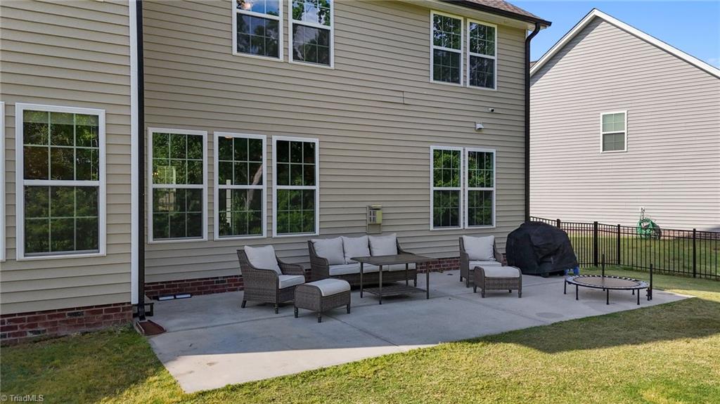 1042 Cardross Street, Burlington, North Carolina image 32