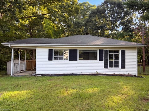 Homes For Sale - 2656 W Old Us Highway 64<br/> Davidson County, Lexington, NC 27295