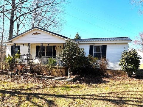 Mobile Home For Sale - 5530 Drake Road<br/> Greensboro, NC 27406