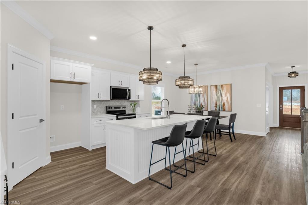 Madison, North Carolina 27025, United States, 3 Bedrooms Bedrooms, ,3 BathroomsBathrooms,Residential,Active,250945