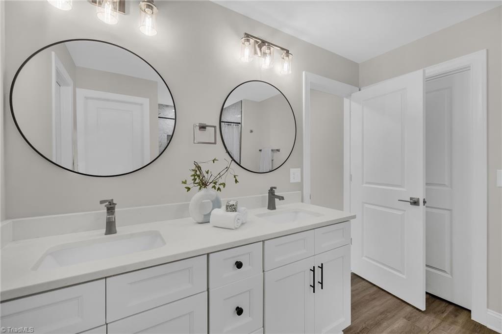 Madison, North Carolina 27025, United States, 3 Bedrooms Bedrooms, ,3 BathroomsBathrooms,Residential,Active,250945