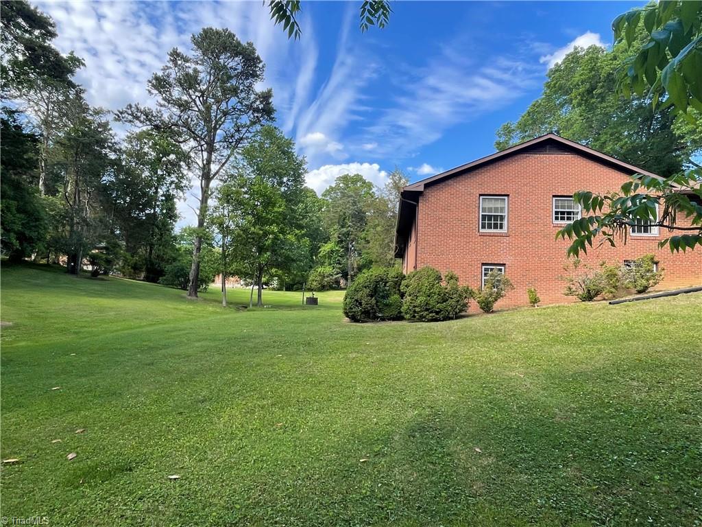 1706 Windsor Drive, High Point, North Carolina image 7