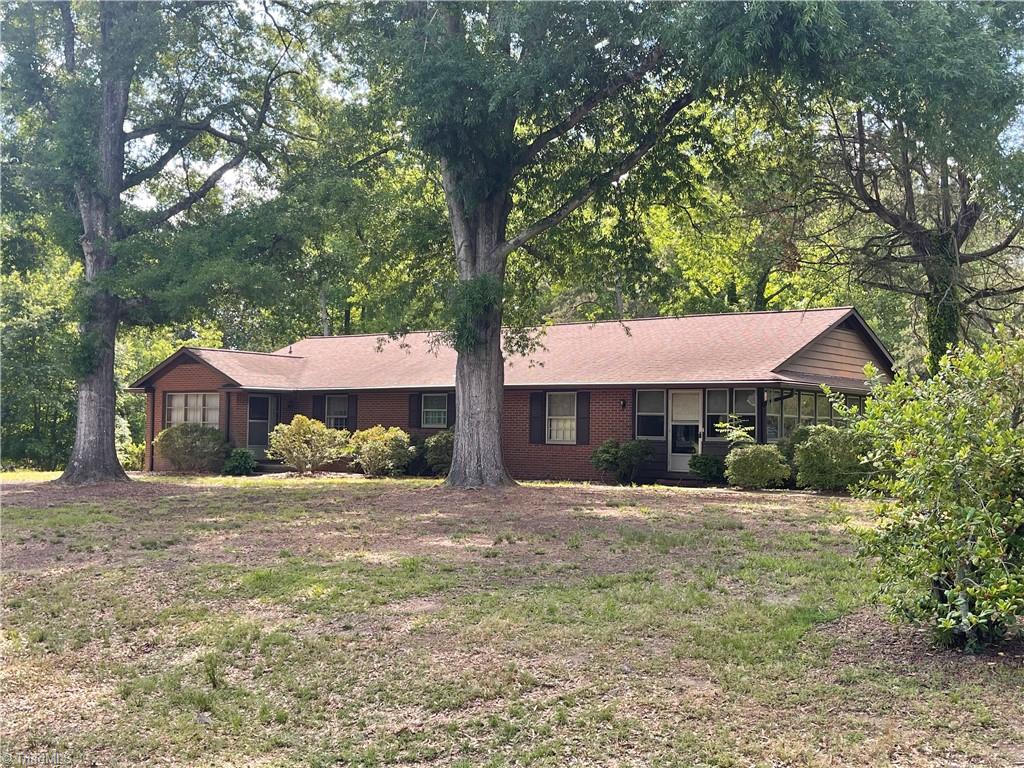 1706 Windsor Drive, High Point, North Carolina image 1