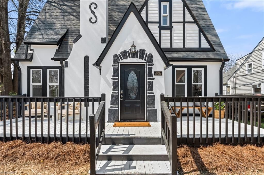 Photo of 4 Elliott Drive, Thomasville, NC 27360 (MLS # 1213676)