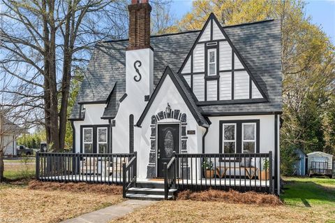 Photo of 4 Elliott Drive, Thomasville, NC 27360 (MLS # 1213676)