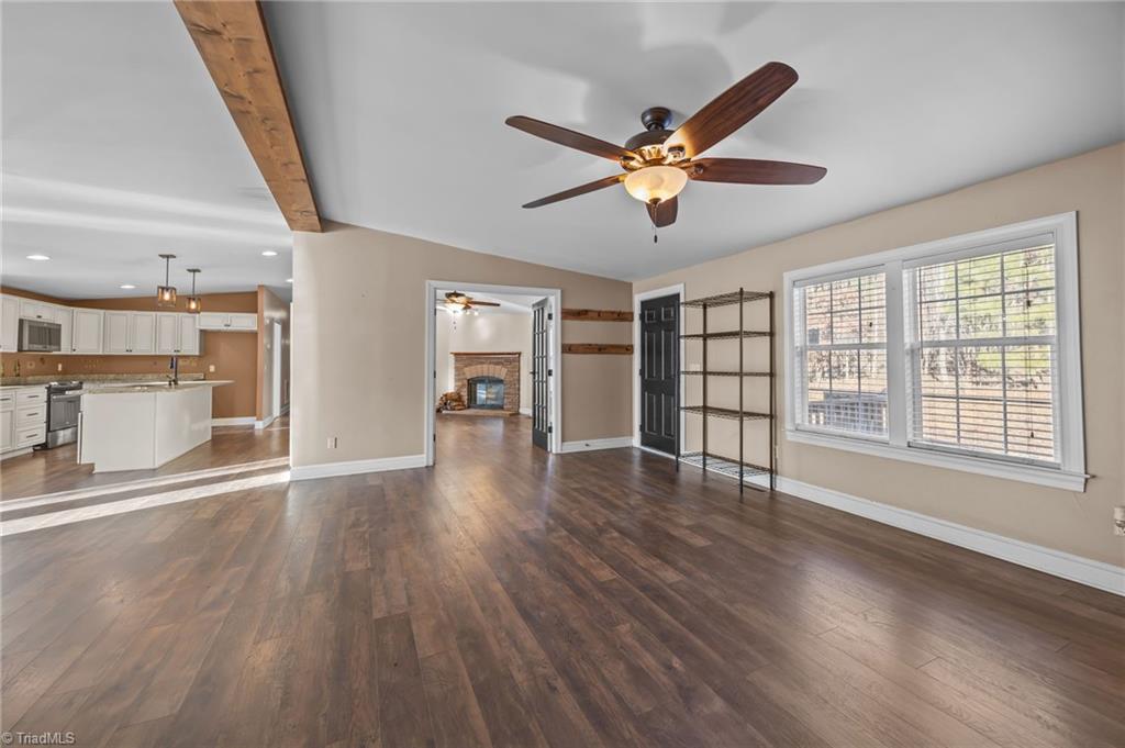 950 Waggoner Neal Road