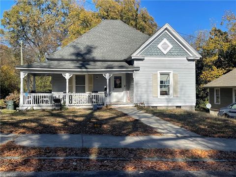 715 Broad Avenue Greensboro NC 27406