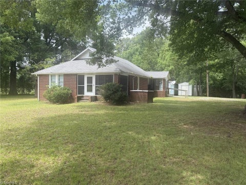Homes For Rent - 461 Ogburn Mill Road<br/> Stokesdale, NC 27357