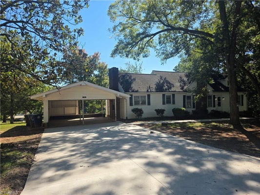 233 METHODIST DR, WINSTON SALEM, NC 27105 - Image 5b8af30f90f0010a405652ee2301a5d4/4136471108