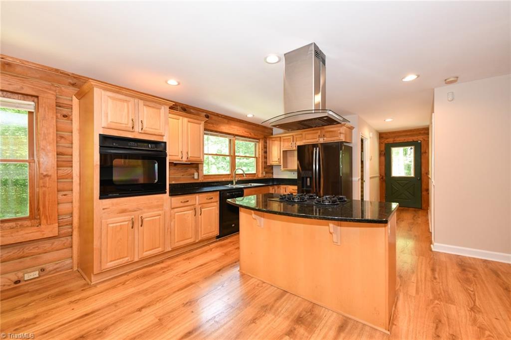 Browns Summit, North Carolina 27214, United States, 3 Bedrooms Bedrooms, ,2 BathroomsBathrooms,Residential,Active,87671