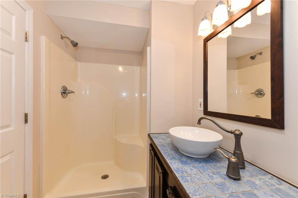 Browns Summit, North Carolina 27214, United States, 3 Bedrooms Bedrooms, ,2 BathroomsBathrooms,Residential,Active,87671