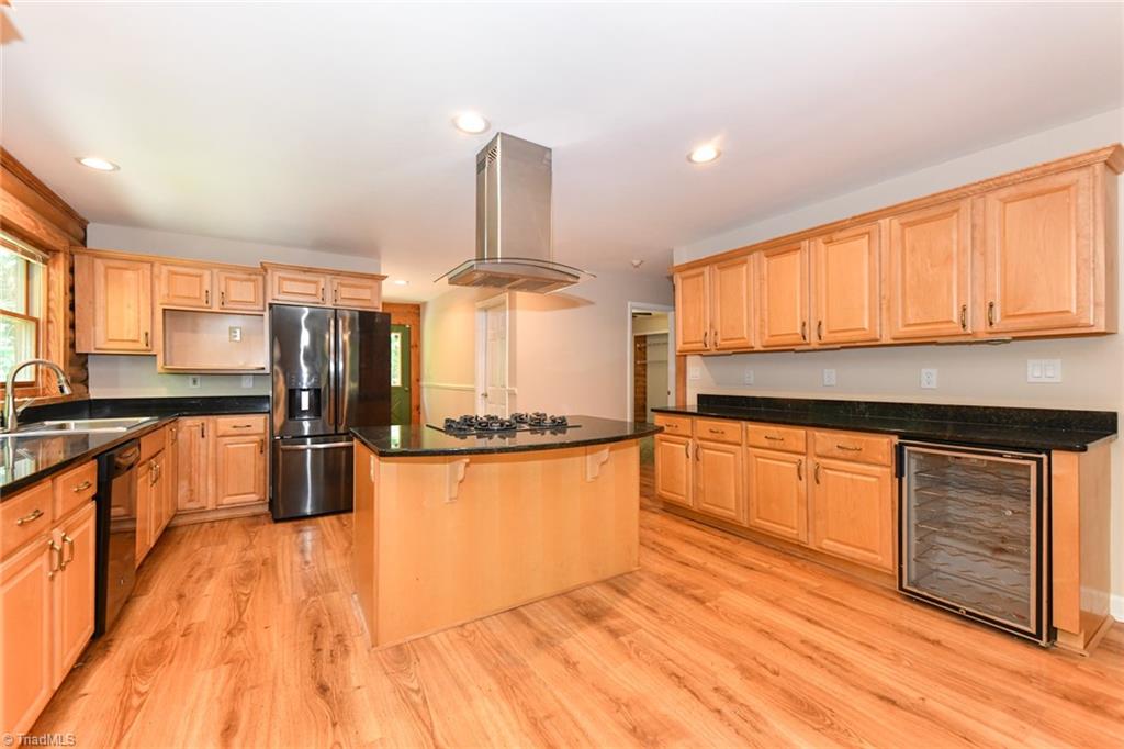 Browns Summit, North Carolina 27214, United States, 3 Bedrooms Bedrooms, ,2 BathroomsBathrooms,Residential,Active,87671