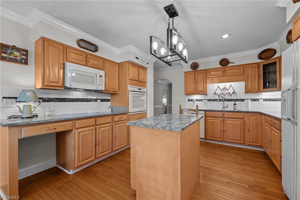 7925 Baux Mountain Road, Germanton, North Carolina image 17