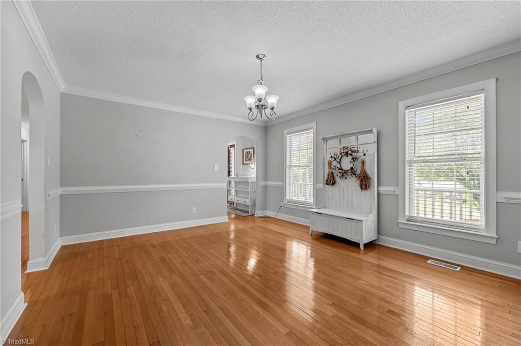 7925 Baux Mountain Road, Germanton, North Carolina image 9