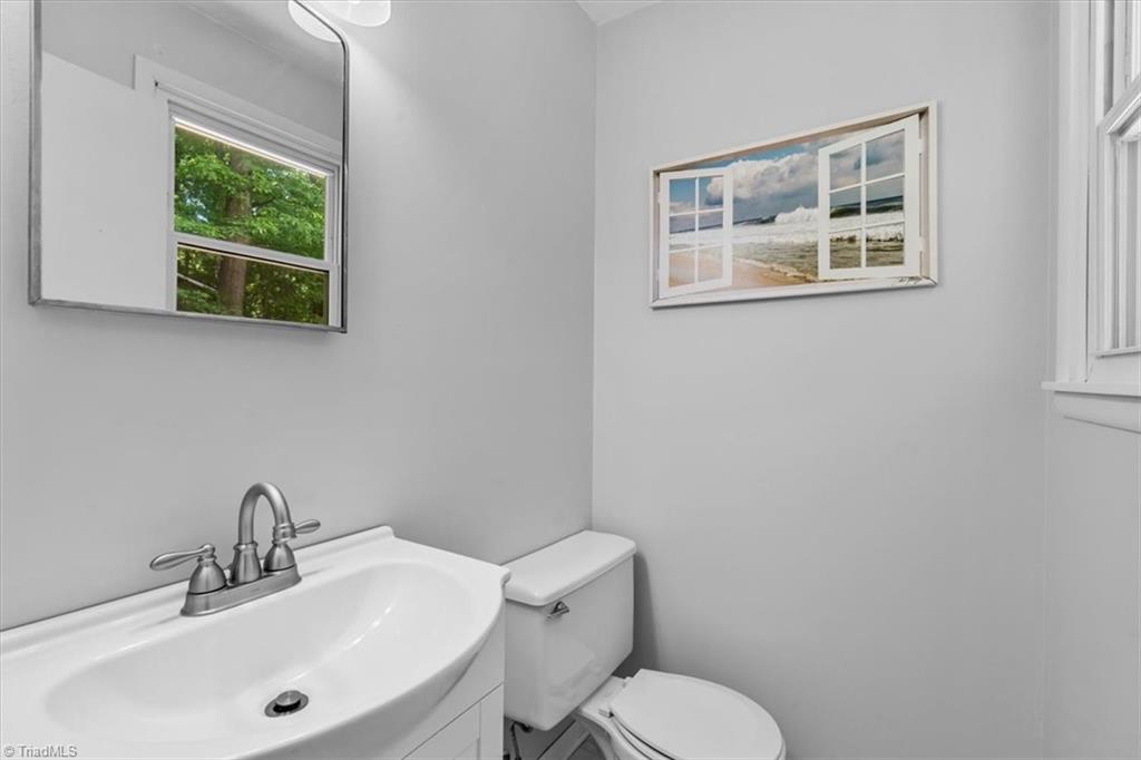 2620 Robin Hood Drive, Greensboro, North Carolina image 25