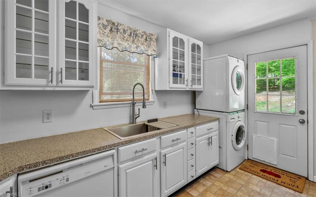 2620 Robin Hood Drive, Greensboro, North Carolina image 18