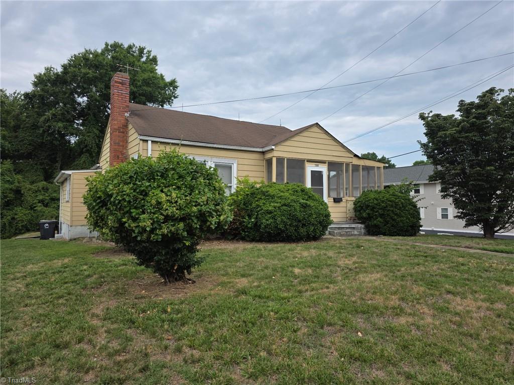 Photo of 600 Warren Street, Greensboro, NC 27403 (MLS # 1230338)