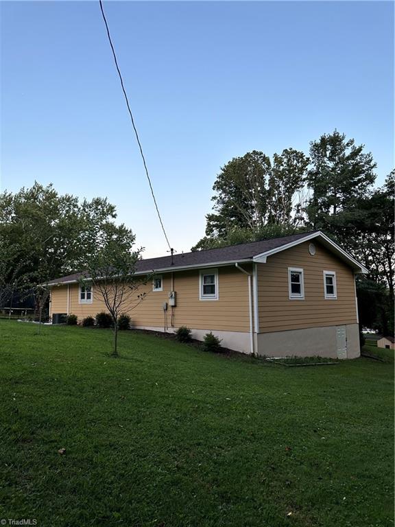 368 Westview Drive, Sparta, North Carolina image 30