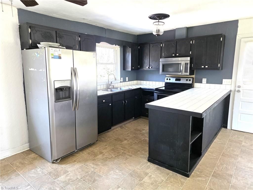 Photo of 133 Georgia Avenue, Mount Airy, NC 27030 (MLS # 1214421)