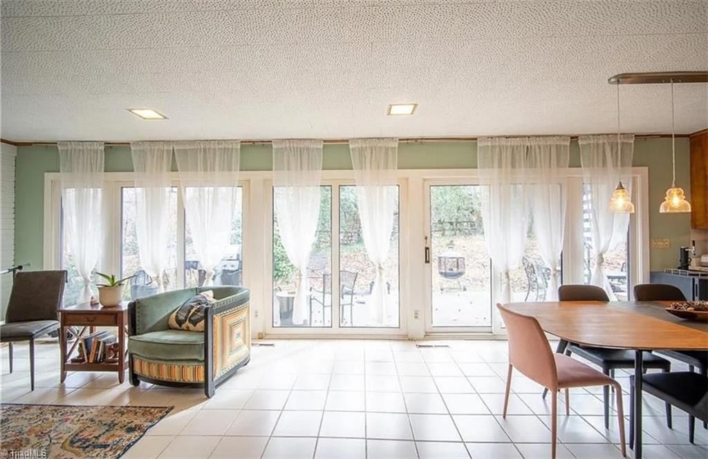 Photo of 1508 Wendover Drive, High Point, NC 27262 (MLS # 1203626)