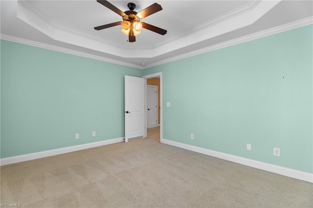 Winston-Salem, North Carolina 27103, United States, 4 Bedrooms Bedrooms, ,4 BathroomsBathrooms,Residential,Active,200326