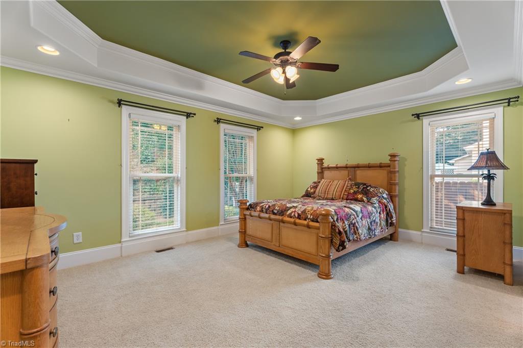 Winston-Salem, North Carolina 27103, United States, 4 Bedrooms Bedrooms, ,4 BathroomsBathrooms,Residential,Active,200326