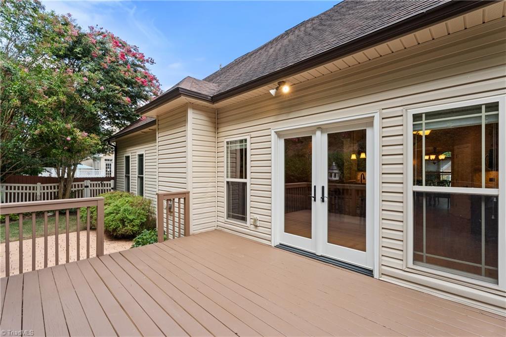 Winston-Salem, North Carolina 27103, United States, 4 Bedrooms Bedrooms, ,4 BathroomsBathrooms,Residential,Active,200326