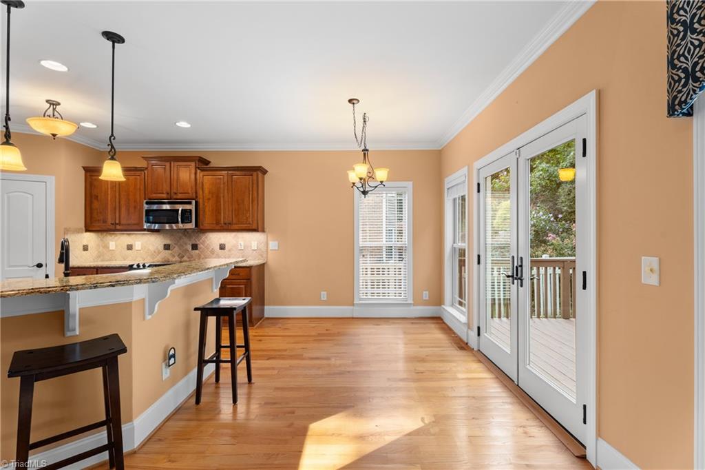 Winston-Salem, North Carolina 27103, United States, 4 Bedrooms Bedrooms, ,4 BathroomsBathrooms,Residential,Active,200326